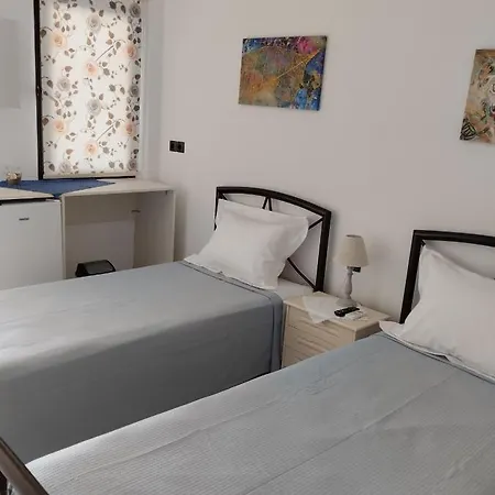Pansion Thanos Apartment *