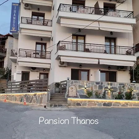 Διαμέρισμα Thanos ,rooms And