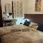 Thanos ,rooms And オウランオウポリ