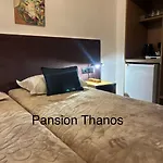 アパート Thanos ,rooms And オウランオウポリ