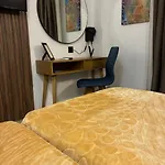 Thanos ,rooms And アパート *