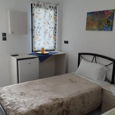Thanos ,rooms And * Ouranoupoli