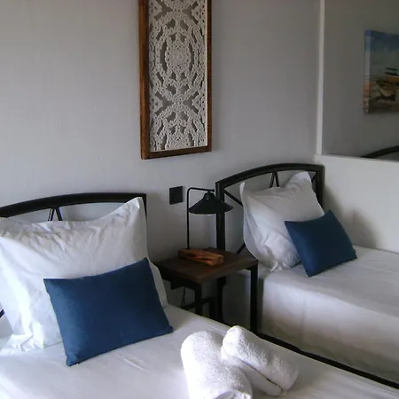 Thanos ,rooms And Appartement