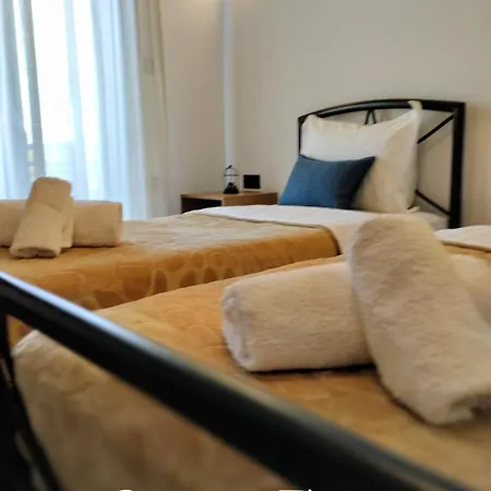 Thanos ,rooms And Ouranoupoli