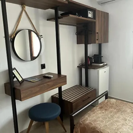 Thanos ,rooms&apartments Apartamento Uranópolis