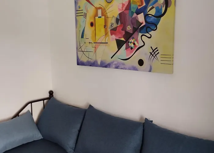 Thanos ,rooms And Apartment