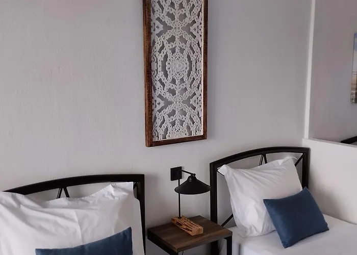 Apartment Thanos ,rooms And *