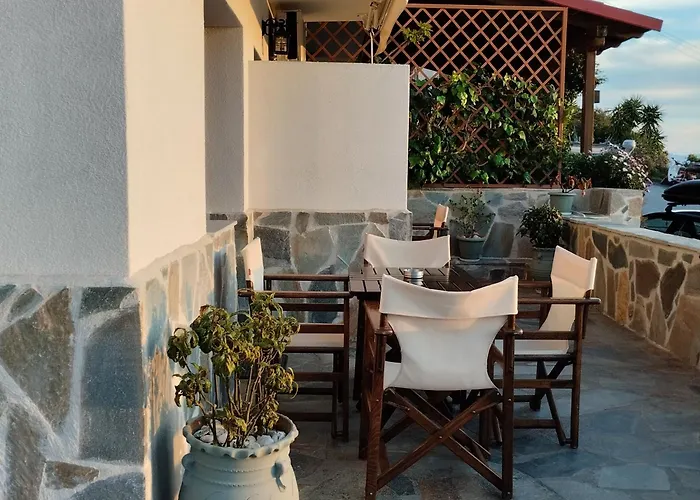 Thanos ,rooms And Ouranoupoli