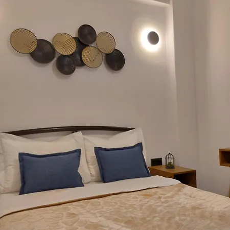 Thanos ,rooms And