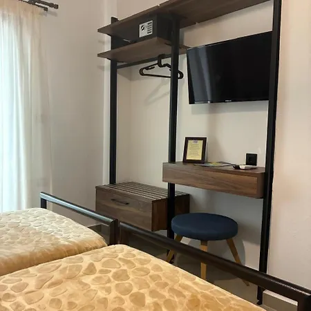 Thanos ,rooms And * Ουρανούπολη