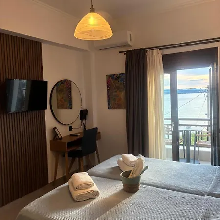 Διαμέρισμα Thanos ,rooms And