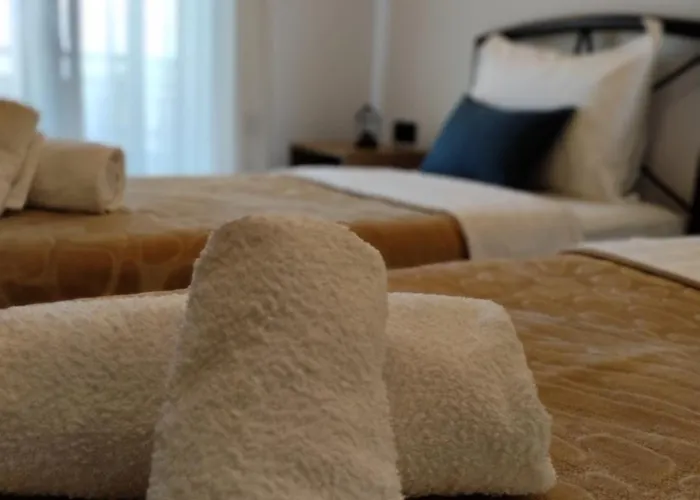 Thanos ,rooms And *