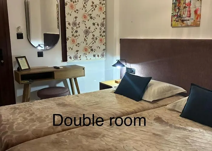 Thanos ,rooms And Уранополис