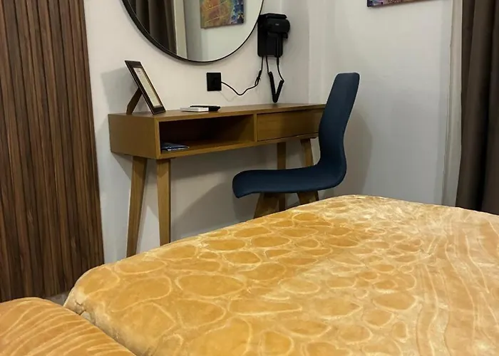 Thanos ,rooms And Апартаменты *